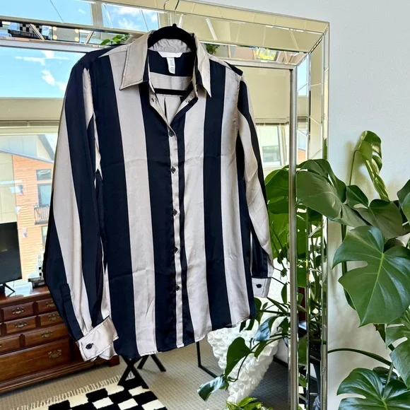 H&M Satin Stripe Blouse - Picture 2 of 7